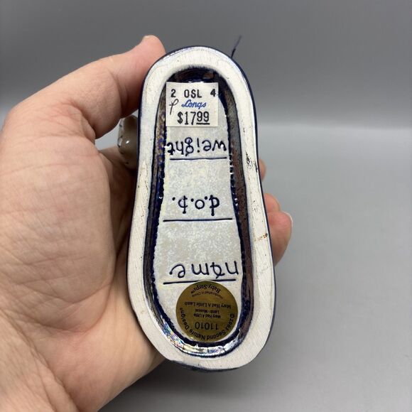 Mary Had A Little Lamb Porcelain Baby Shoe Music Box - Picture 5 of 8